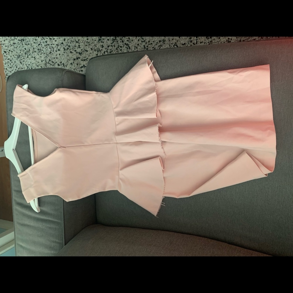 Light pink short dress
